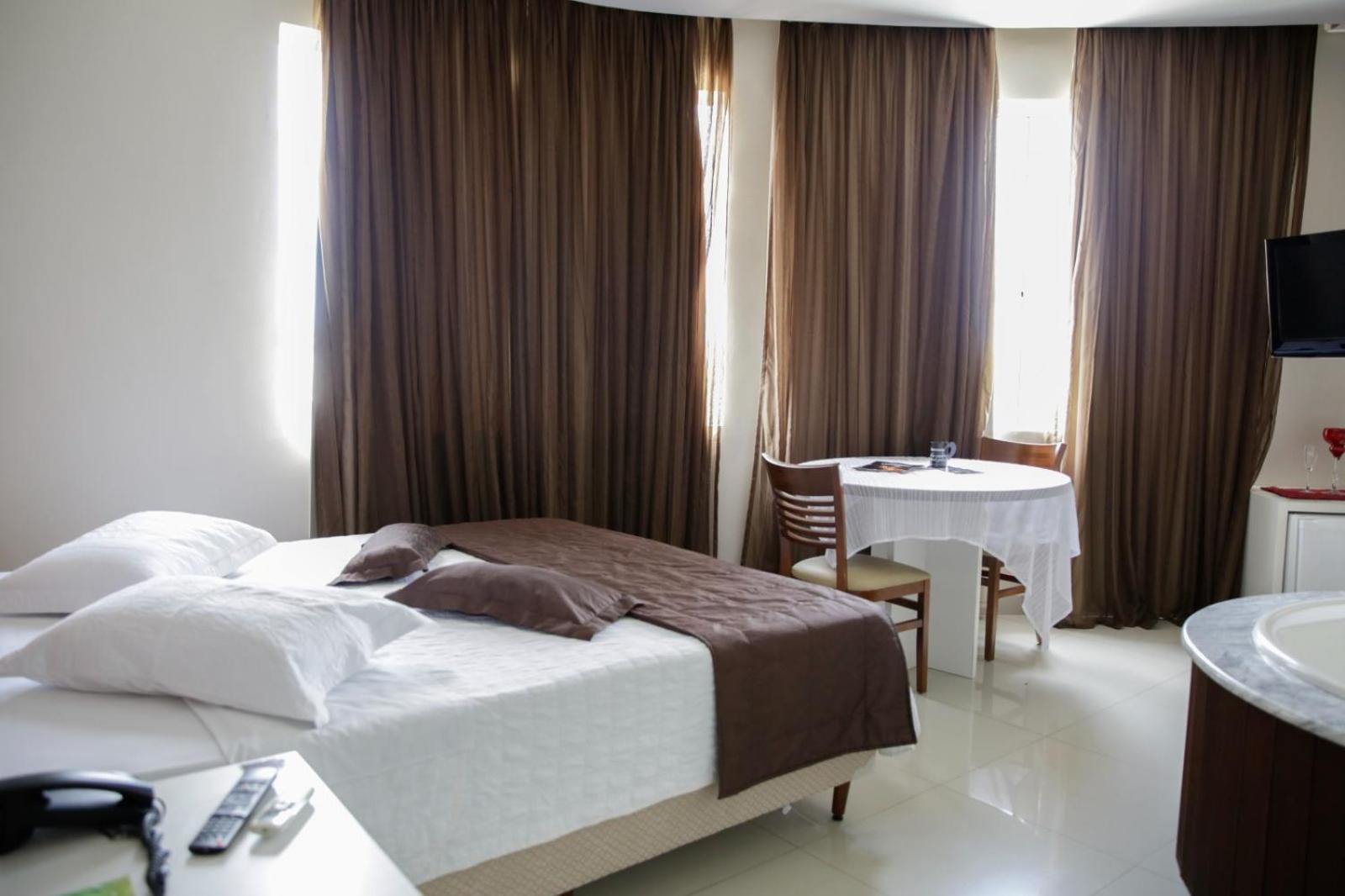 Hotel Emacite Flex 马夫拉 外观 照片