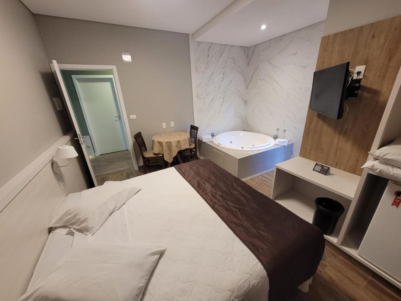 Hotel Emacite Flex 马夫拉 外观 照片